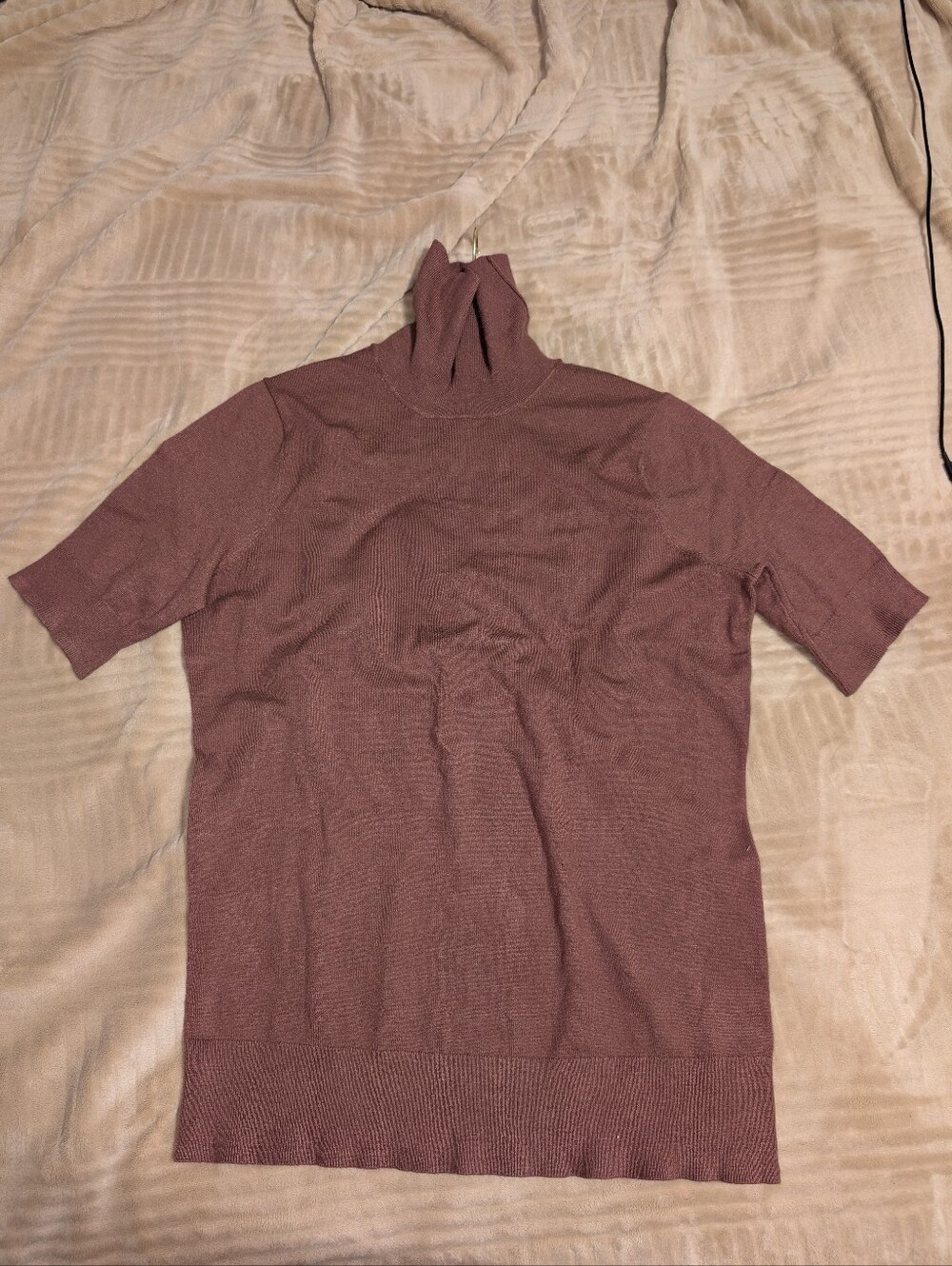 Women's Short-Sleeve Turtleneck Sweater in Rootbeer NWT